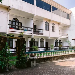 Hotel Romantic Garden, Negombo