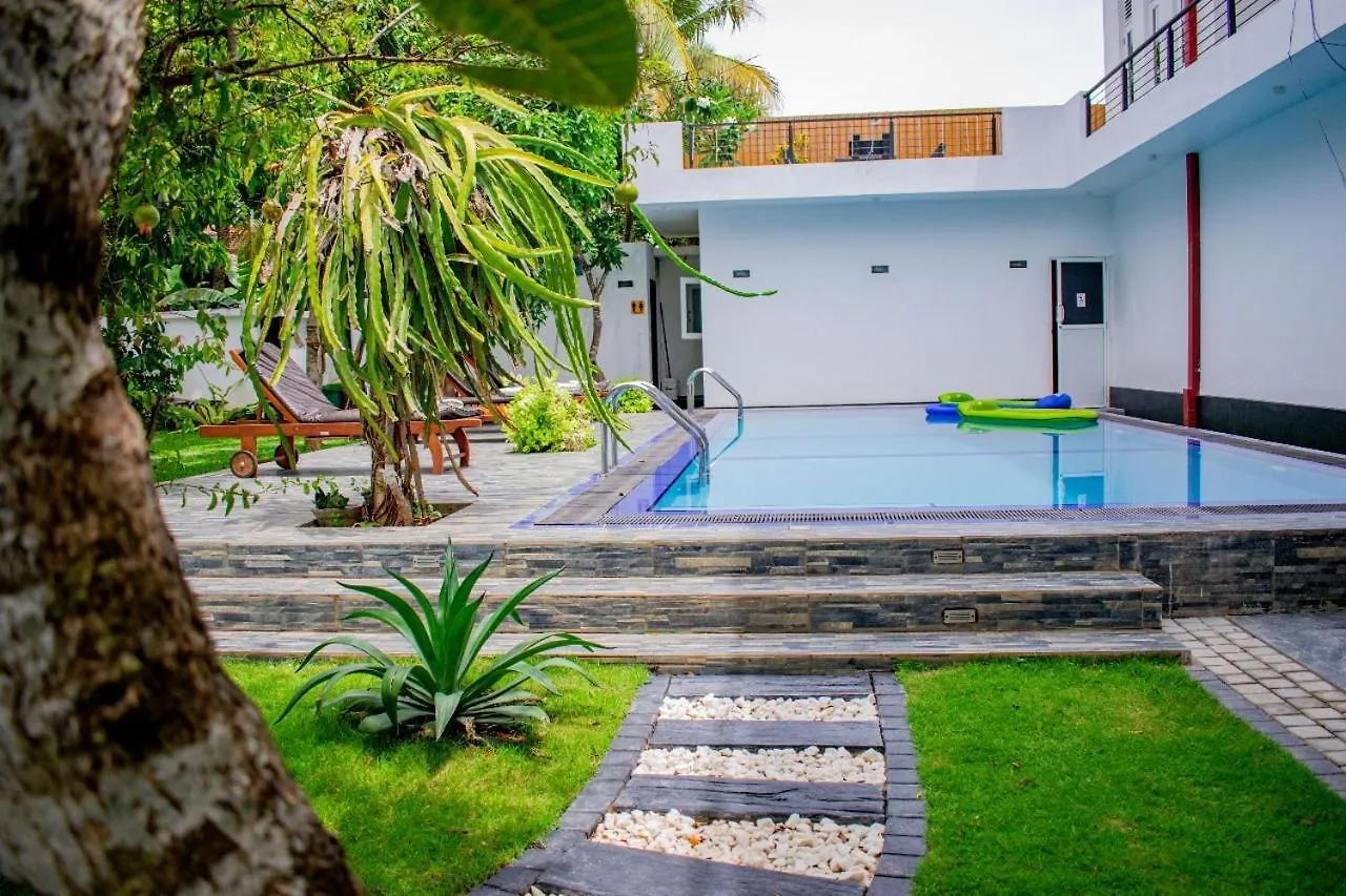 Hotel Loony Villa Negombo Sri Lanka